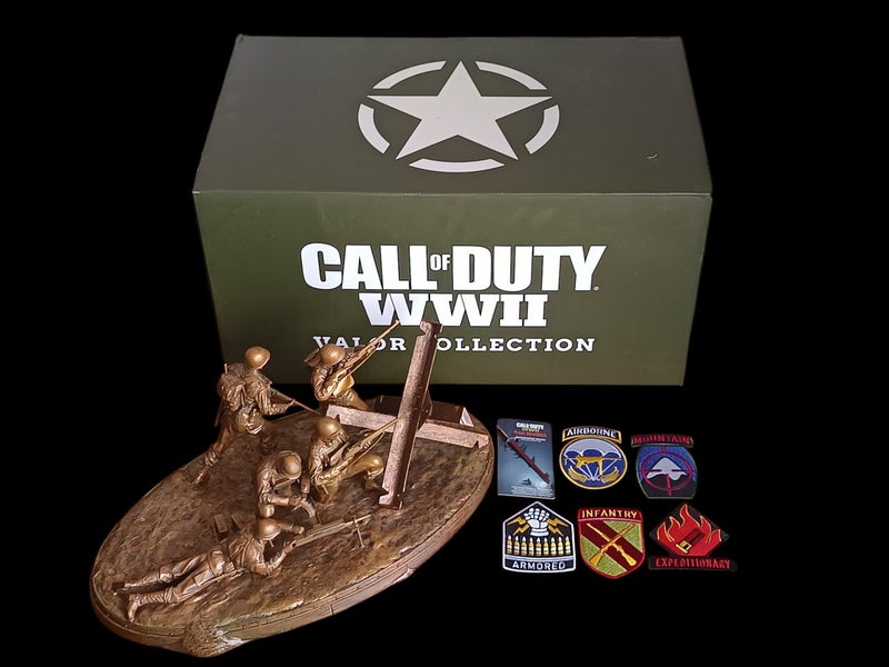 Call of Duty: WWII Valor Collection - Complete Collector's Content Bundle Carousel 1
