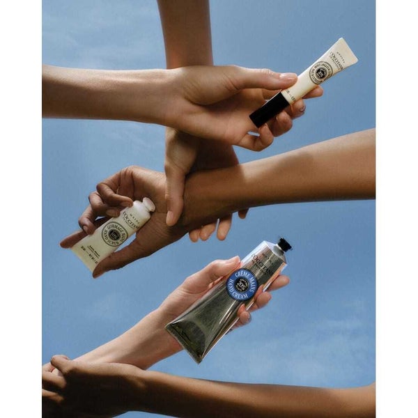 L'Occitane Shea Nail & Cuticle Nourishing Oil 7.5ml Carousel 3