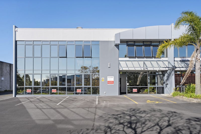 Image 1 of 20