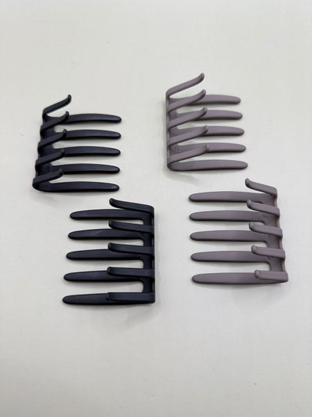 Set of 4 Wide-Tooth Hair Claw Clips Carousel 1