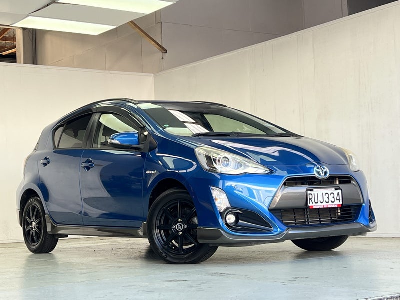 2015 Toyota Aqua X-URBAN