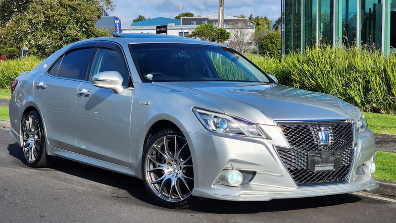 2013 Toyota Crown ATHLETE S, SUNROOF, ALLOY WHEELS