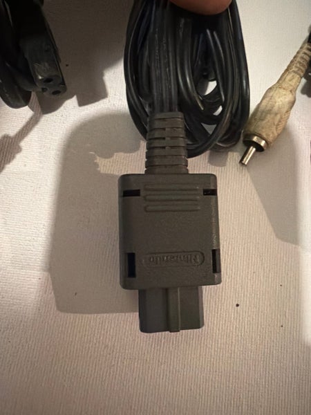 Retro Gaming AV Cables Bundle - Official Nintendo & PlayStation Carousel 2
