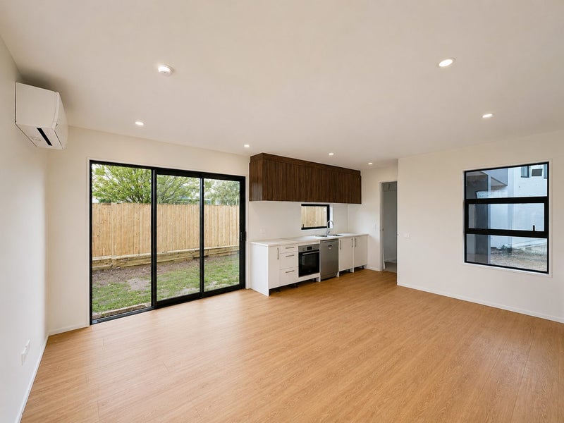 Almost Ready - Burnside High & Airport Nearby! image 15