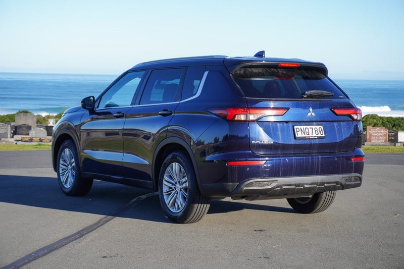 2022 Mitsubishi Outlander LS 2.5 4x4 auto, photo 3
