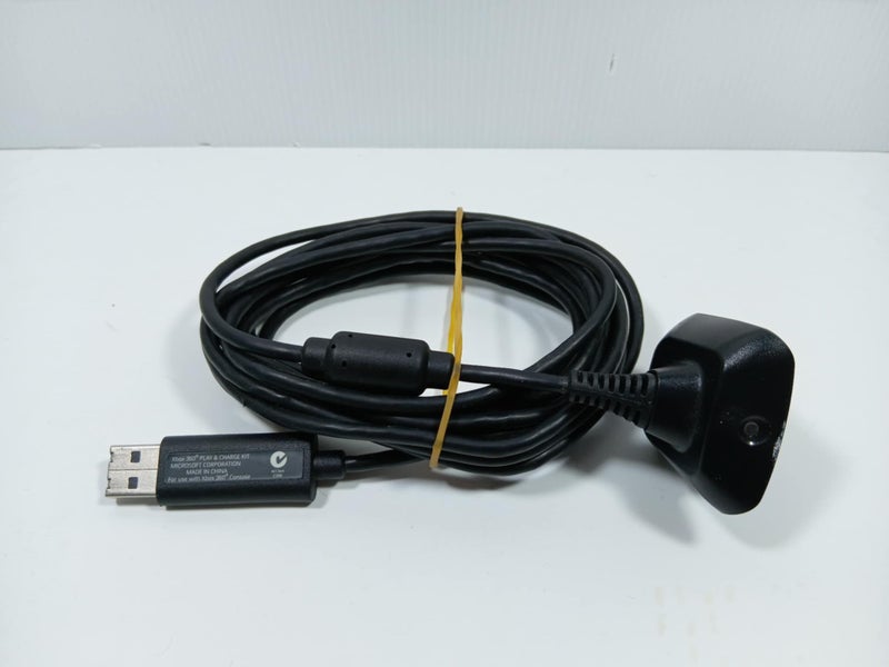OFFICIAL Xbox 360 Plug & Play Kit / USB Charge Cable Carousel 1
