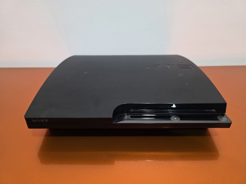 Sony PS3 Console 320GB with Controller Carousel 2