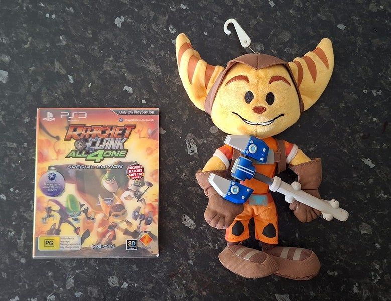 Ratchet & Clank All 4 One Special Edition with Plushy Carousel 1
