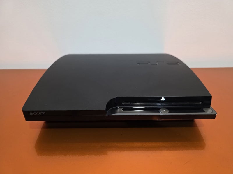 Sony PS3 Console 320GB with Controller Carousel 2