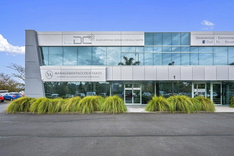 Image 1 of 20