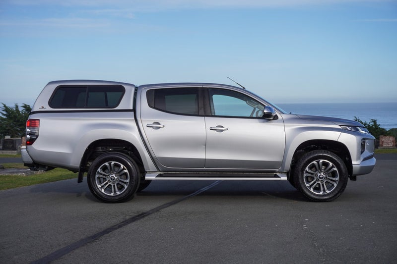 2021 Mitsubishi Triton GLX-R 4x4 auto, photo 2