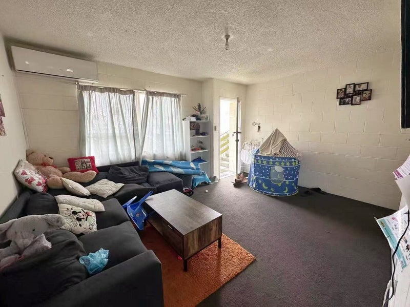 Image 1 of 10