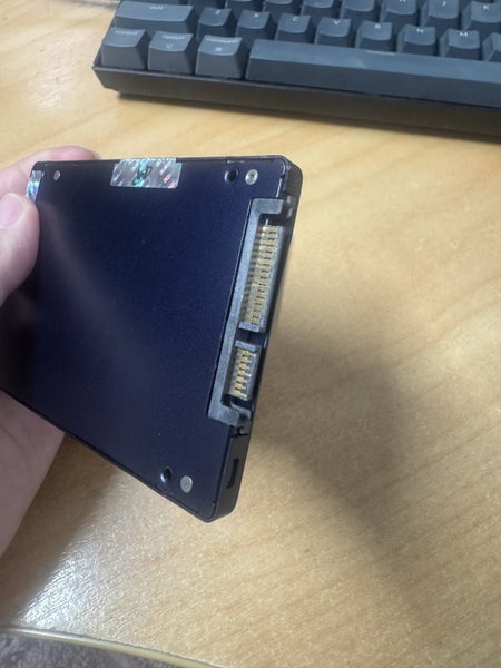 960GB SATA SSD Carousel 4