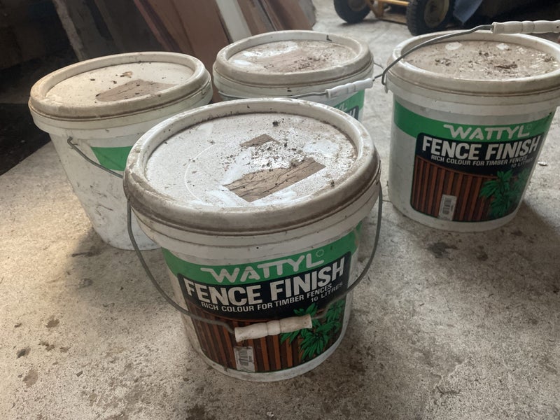 Wattle Fence Finish Carousel 1