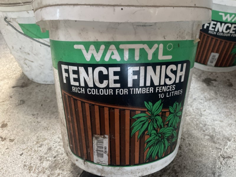 Wattle Fence Finish Carousel 2