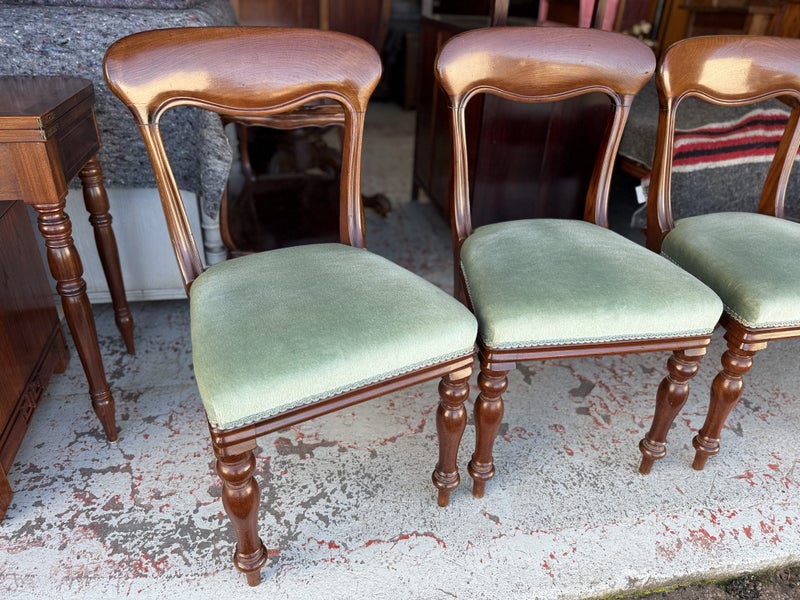Set of 4 Victorian Era Solid Walnut Dining Chairs Carousel 2