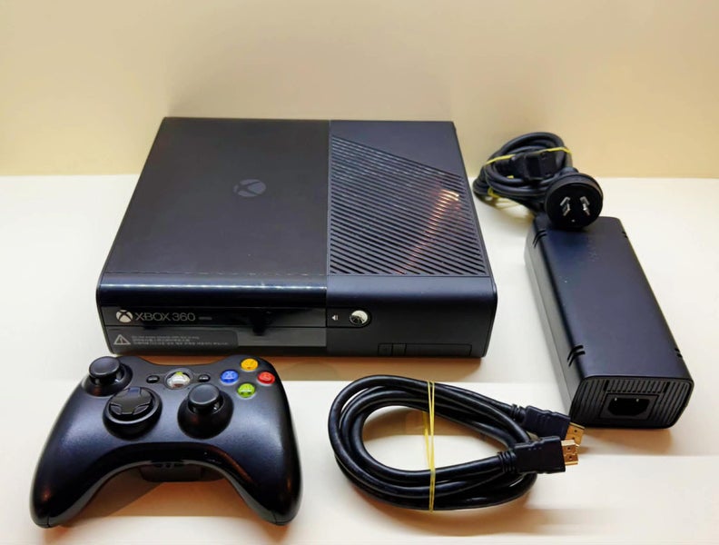 XBox 360 E - Black - 500gb - Console Carousel 1