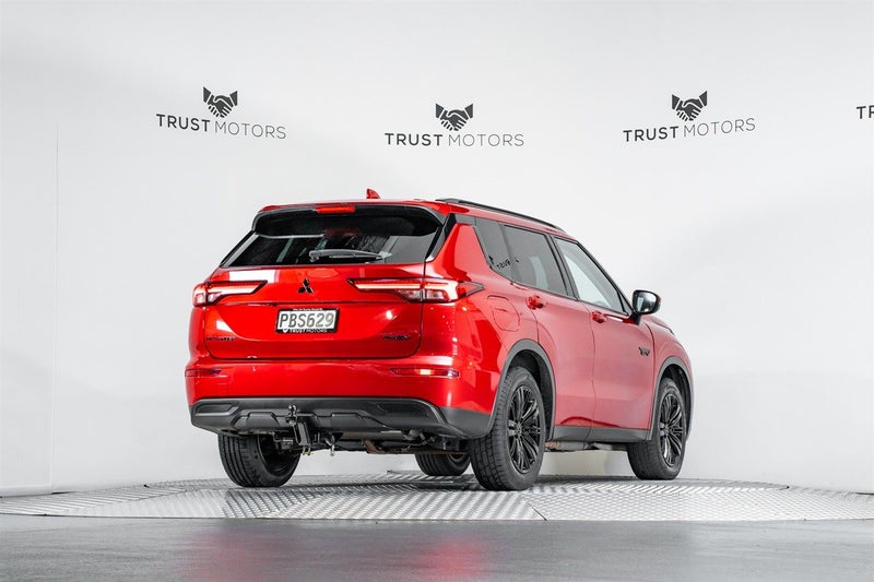2022 Mitsubishi Outlander LS PHEV 2.4L 4WD, photo 3
