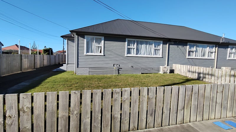 Image 1 of 7