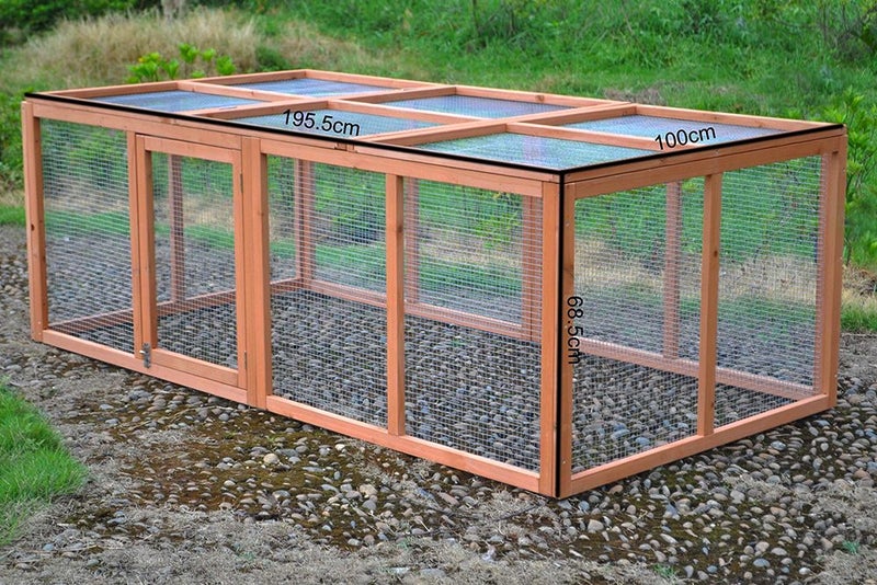 CHICKEN RUN Carousel 2