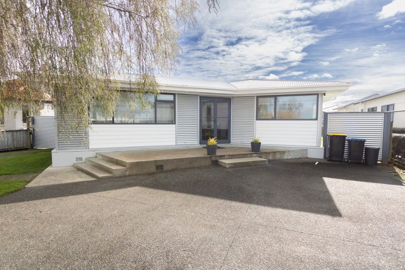 Image 1 of 20