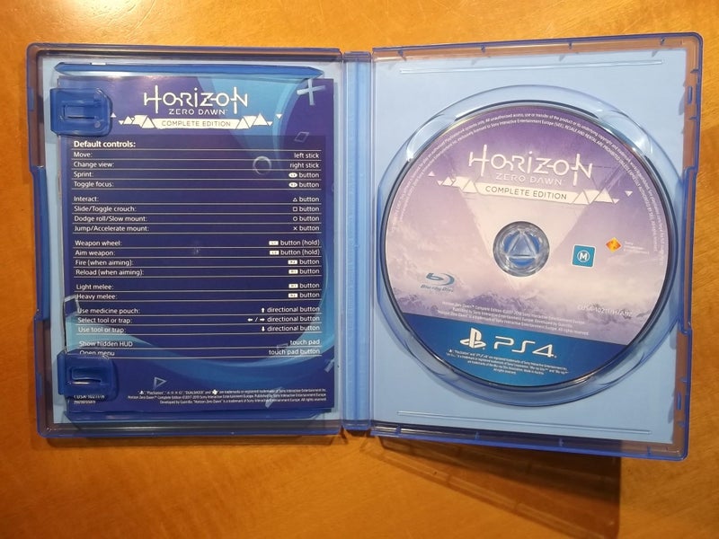 Horizon Zero Dawn Complete Edition - PS4 Game - VG Condition Carousel 2