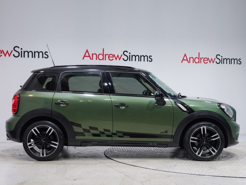 2017 MINI Cooper Crossover ALL4 2.0D 6A Hatch, photo 2