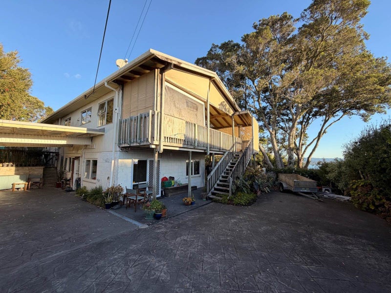 Image 1 of 20