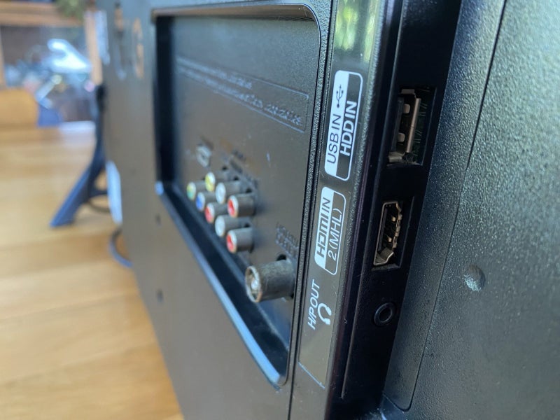 32” LG TV (not a smart tv) in good condition Carousel 2