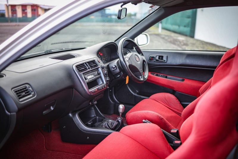 2000 Honda Civic Type R red Recaro interior