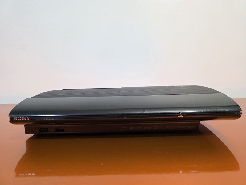Sony PS3 Console 500GB with BRAND NEW Controller + BRAND NEW Charging Cable Carousel 2
