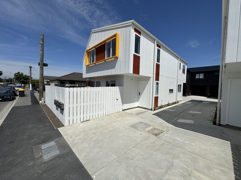 Image 1 of 10