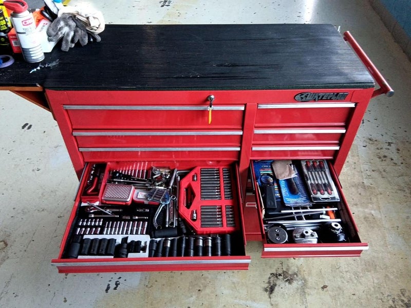 Waterloo Portable Toolbox with Tools Carousel 1