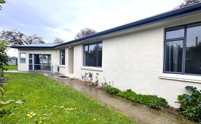 Image 1 of 20