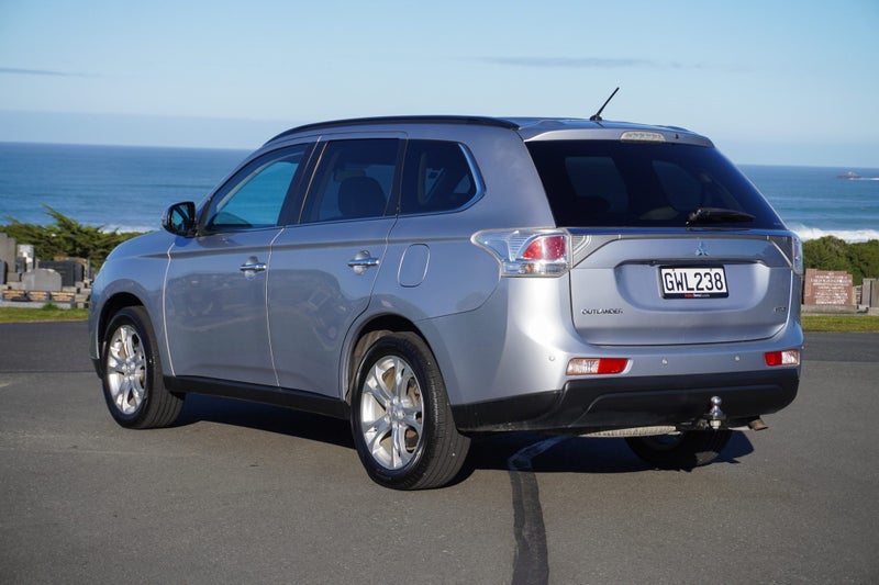 2013 Mitsubishi Outlander 2.2 Diesel VRX 4x4 auto, photo 3