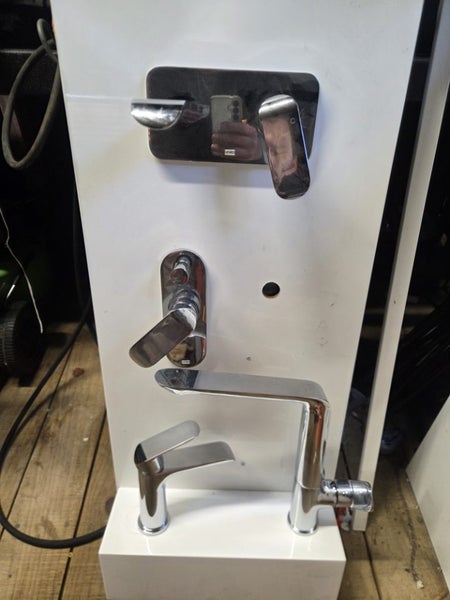 Kara : wall basin mixer ,basin mixer , sink mixer , wall mixer/ diverter Carousel 1