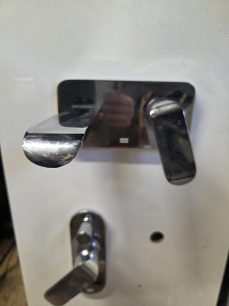 Kara : wall basin mixer ,basin mixer , sink mixer , wall mixer/ diverter Carousel 2