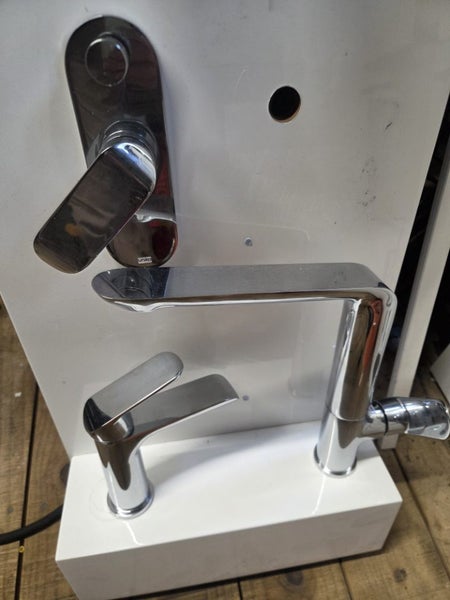 Kara : wall basin mixer ,basin mixer , sink mixer , wall mixer/ diverter Carousel 3