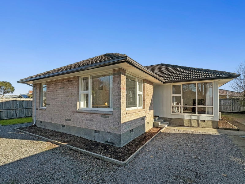 Image 1 of 18