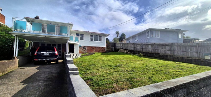Image 1 of 10