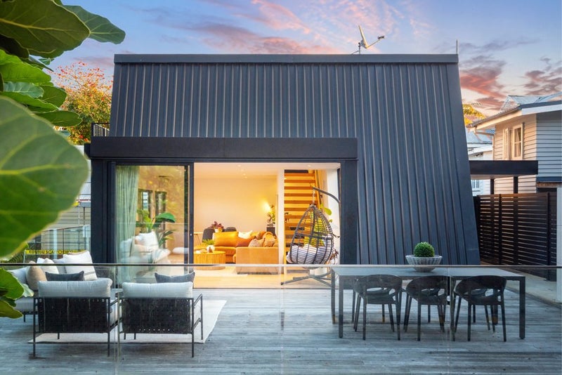 Contemporary Coastal Living