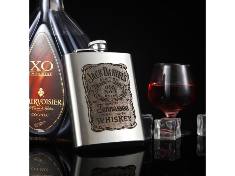 Vintage Stainless Steel Whisky Flask Gifts Outdoor Kettle Vodka Bottle Home Carousel 2