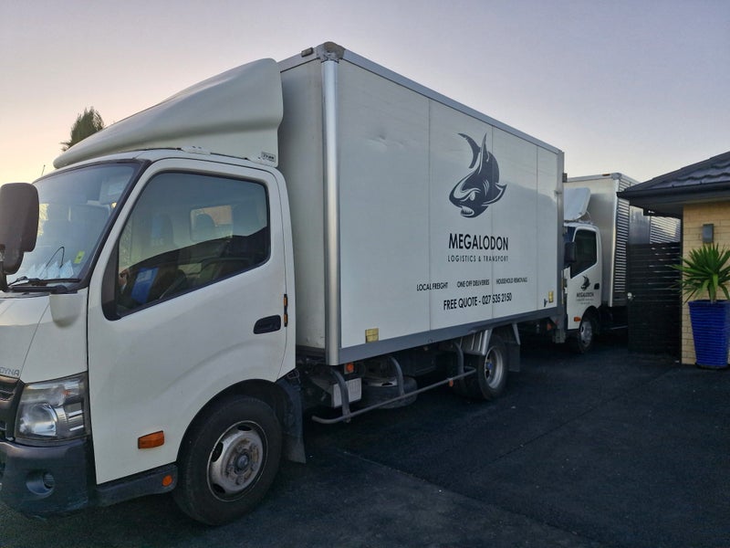 Megalodon Transport & Logistics Carousel 1