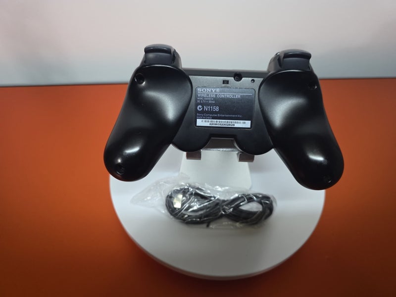 Official Sony PS3 SIXAXIS Wireless Controller with Brand New Charging Cable Carousel 2