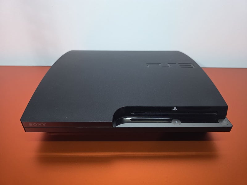 Sony PS3 Console 320GB with Controller Carousel 2
