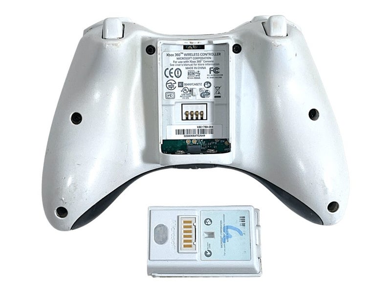 Genuine Xbox 360 Wireless Controller (White) Carousel 2