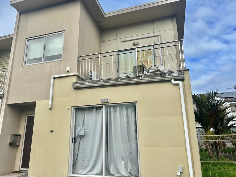 Image 1 of 10