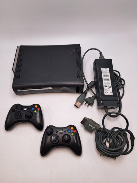 * 120GB Xbox 360 Console w/ 2 Controllers & Cables! * Carousel 1