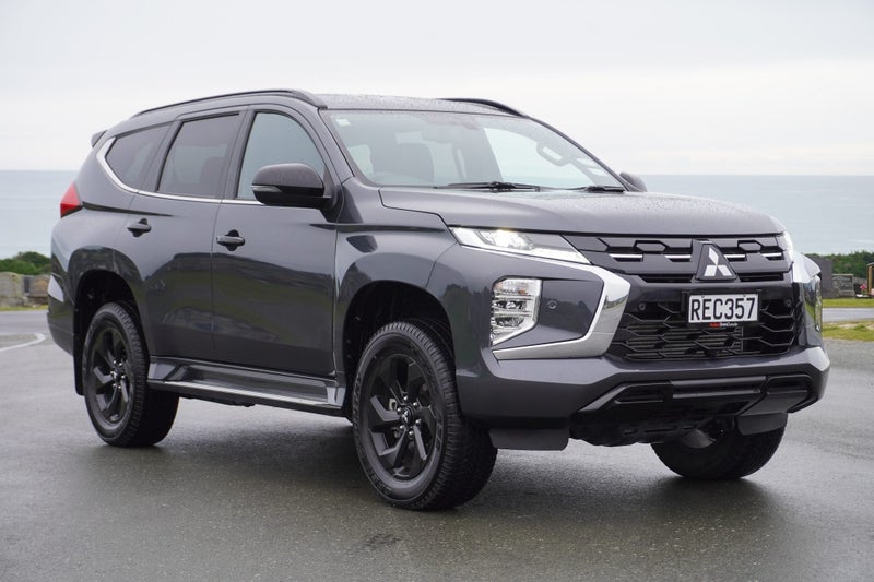 2025 Mitsubishi Pajero Sport VRX Blk Edition 2....