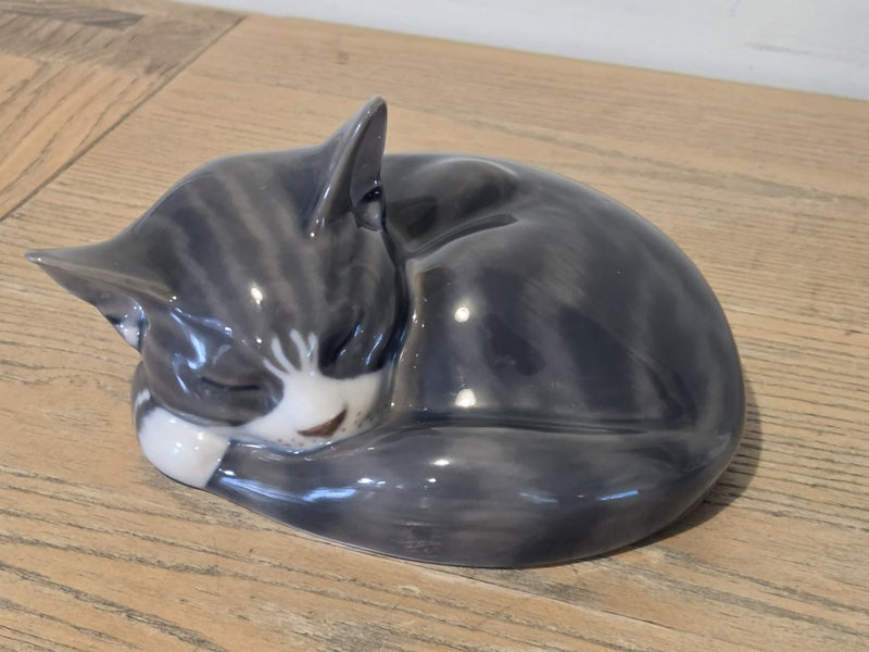 Royal Copenhagen Sleeping Cat Porcelain Figurine - Designed by Erik Nielsen Carousel 1